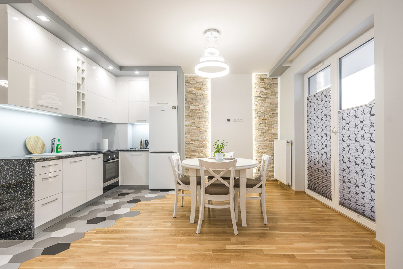 Nazwę firmy zmienisz w ADMINISTRACJA \ Dane Twojej firmy - 4