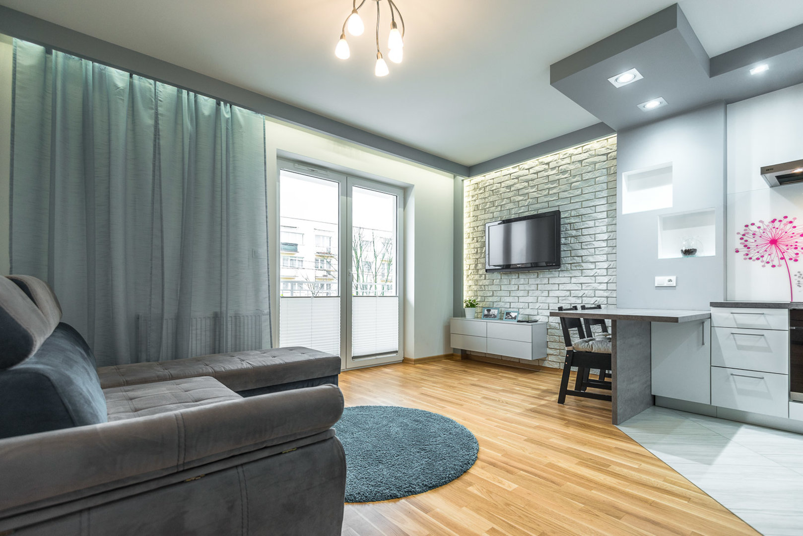 Nazwę firmy zmienisz w ADMINISTRACJA \ Dane Twojej firmy - 14